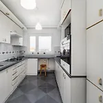 Apartment Park Zakrzowek Spacious By Bookinghost Krakau