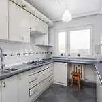Apartment Park Zakrzowek Spacious By Bookinghost *