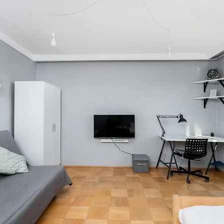 Apartment Park Zakrzowek Spacious By Bookinghost