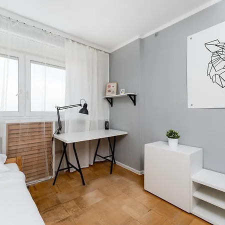 Apartment Park Zakrzowek Spacious By Bookinghost *