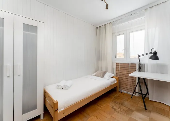 Park Zakrzowek Spacious By Bookinghost Apartmán